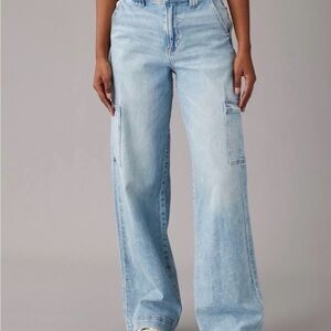 Light Wash Wide Leg Cargo Jeans - Women